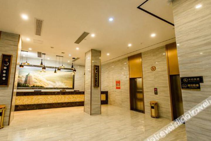 Hotel Interior 8 of 16