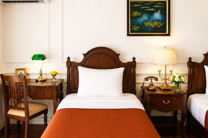 Room 34 of 67