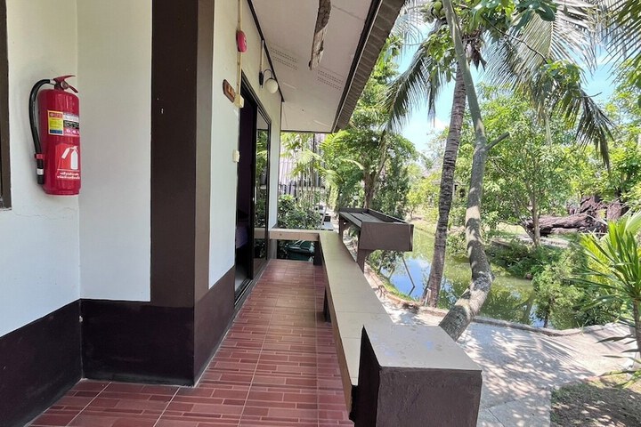 Room 25 of 90