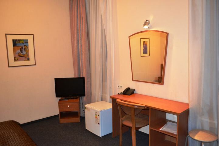 Room 31 of 64