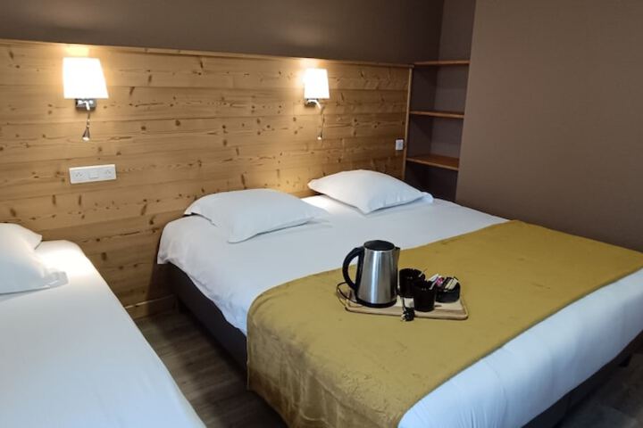 Room 14 of 115