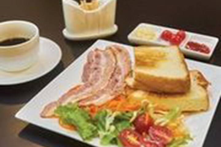 Breakfast/Coffee Service 27 of 34
