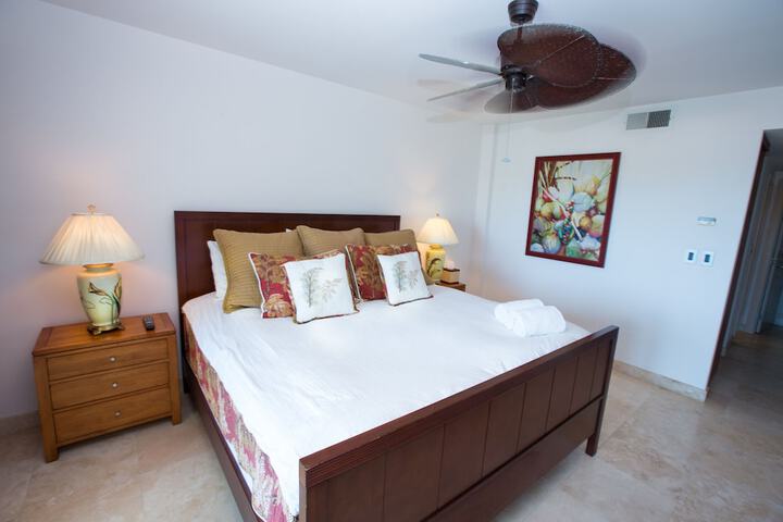 Room 13 of 230
