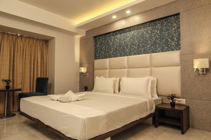 Room 17 of 30