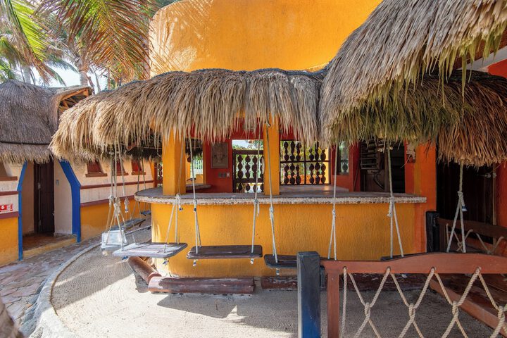Hotel Exterior 54 of 65