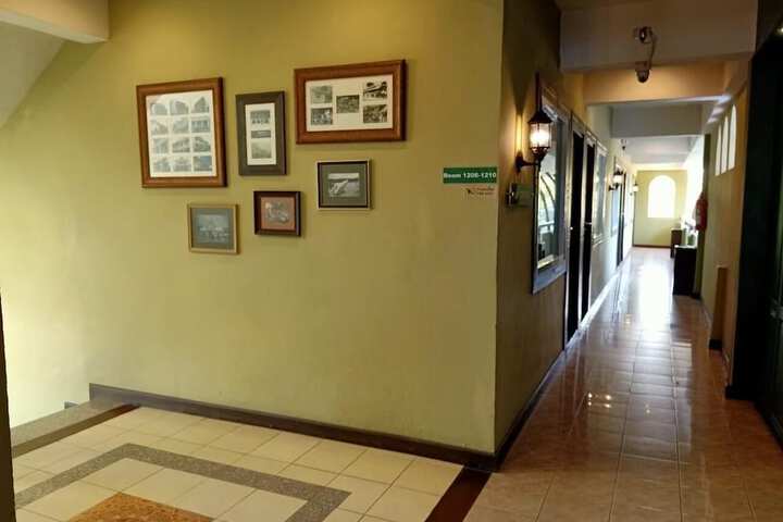 Ballroom/Hall 63 of 80