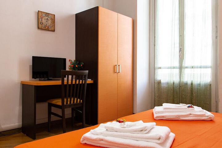 Room 13 of 80