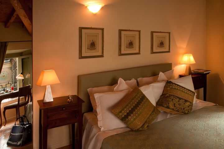 Room 4 of 69