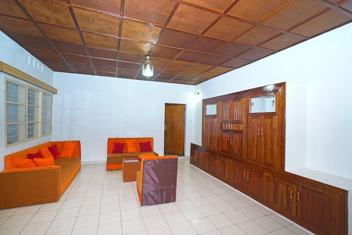 Hotel Interior 8 of 29