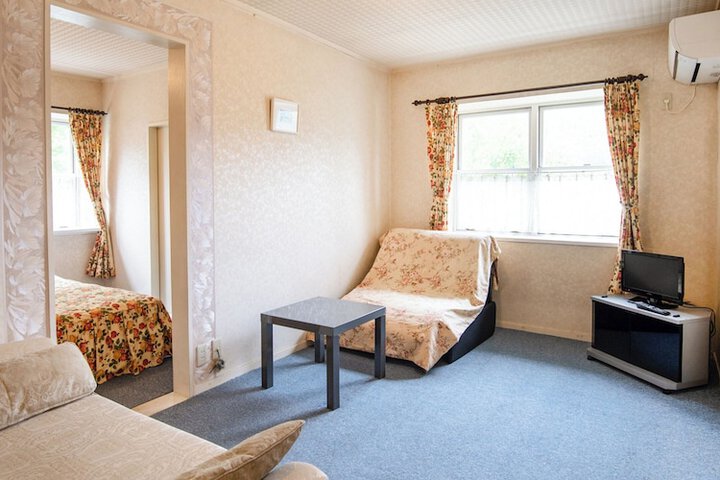 Room 9 of 48