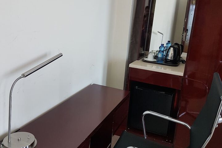 Business Center 97 of 103