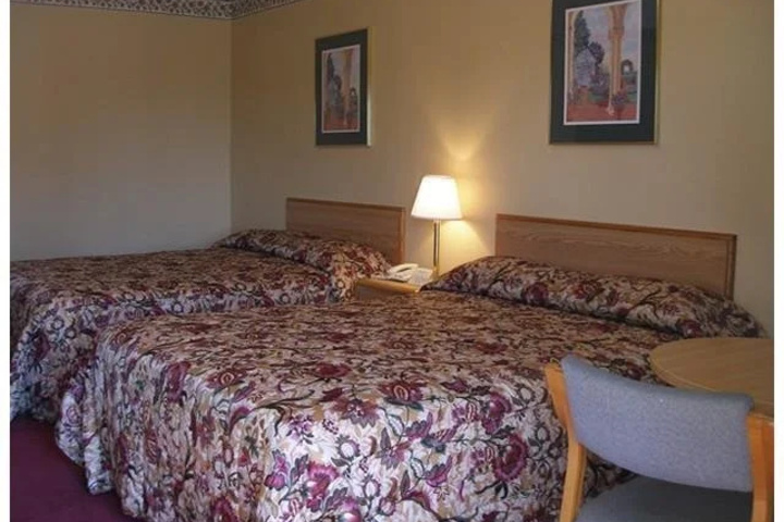 Room 2 of 6