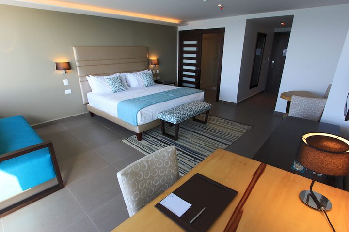 Room 2 of 58