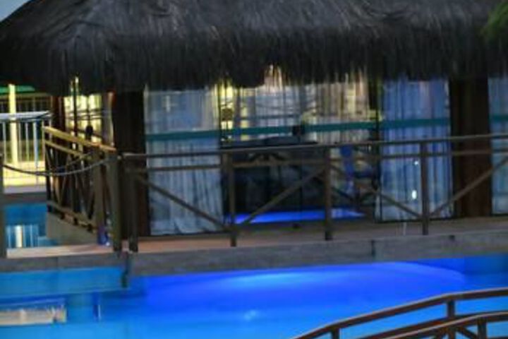 Pool 21 of 31