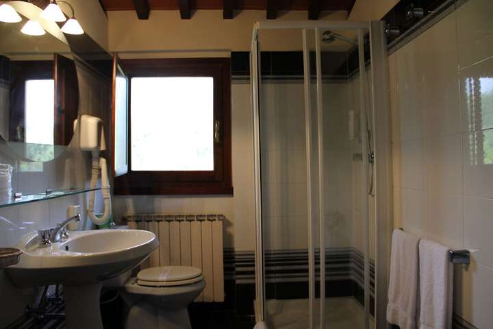 Room 72 of 147
