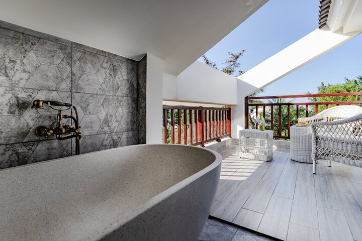 Terrace/Patio 26 of 49