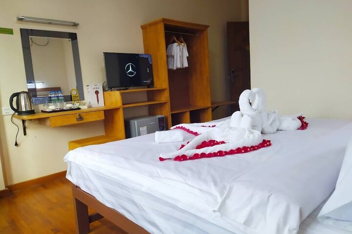 Room 8 of 35