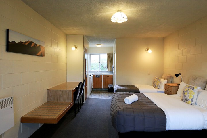 Room 59 of 75