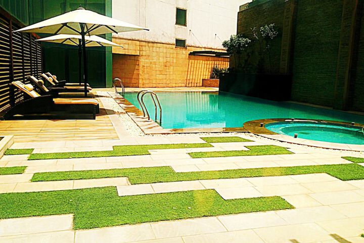Pool Hotel