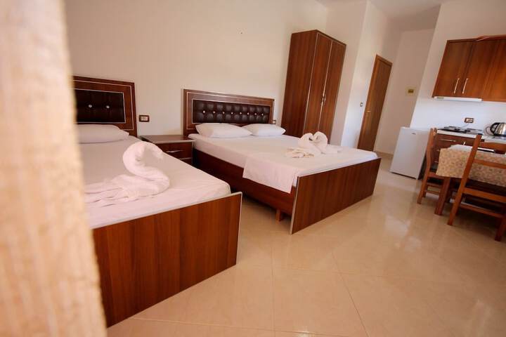 Room 27 of 101
