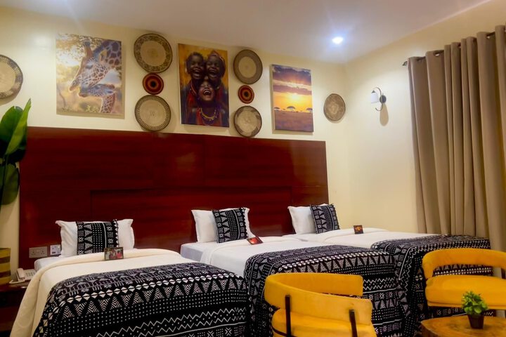 Room 3 of 23