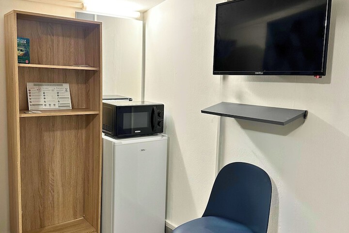 Room 20 of 33