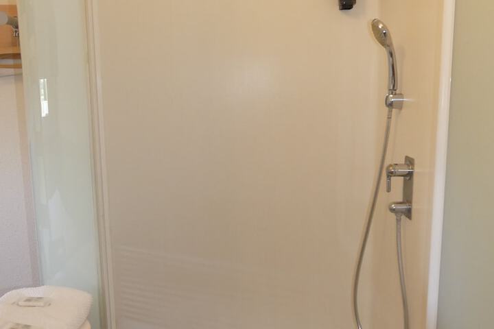 Room 4 of 21