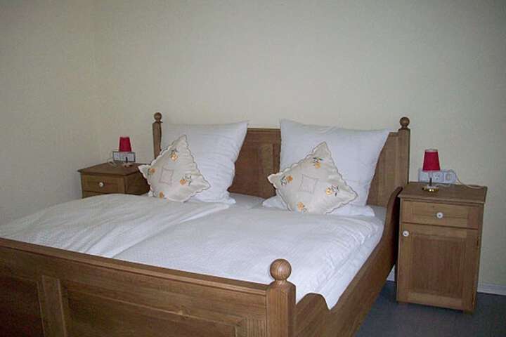Room 6 of 44