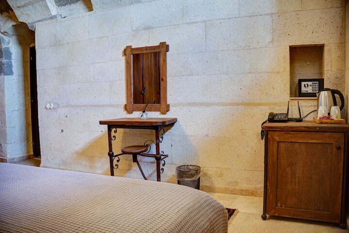 Room 16 of 55