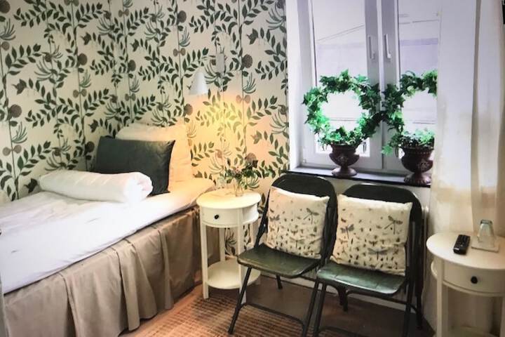Room 13 of 57