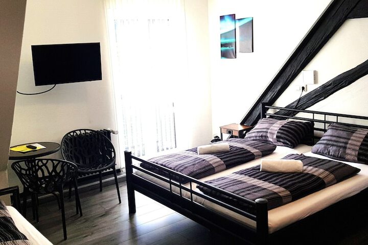 Room 219 of 442