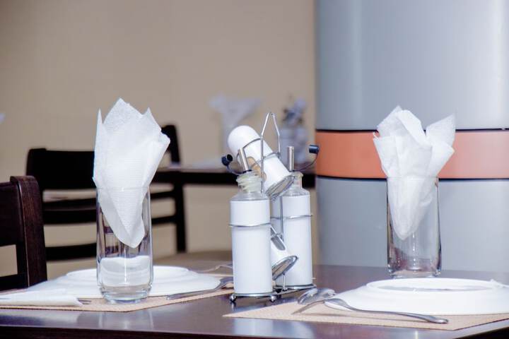 Dining 29 of 47