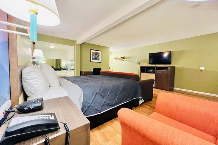 Room 26 of 47