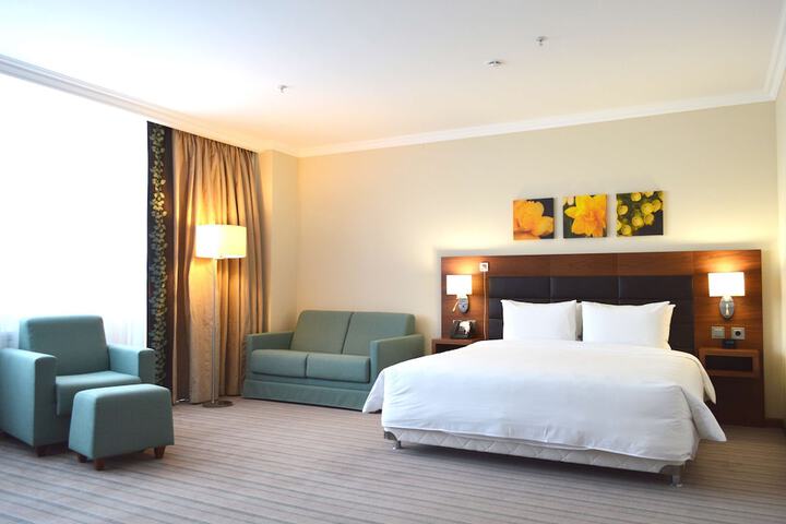 Room 20 of 65