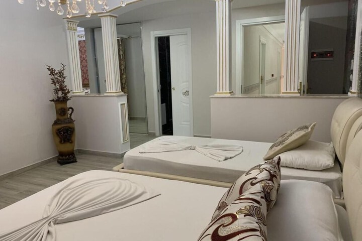 Room 7 of 41