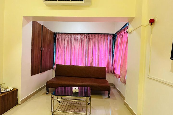 Room 10 of 39