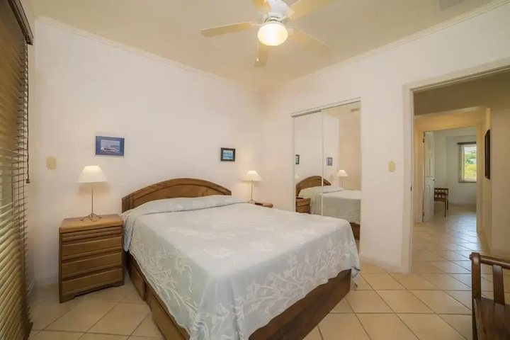 Room 3 of 25