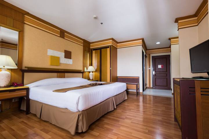 Room 50 of 104