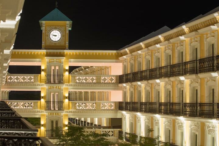 Hotel 122 of 132