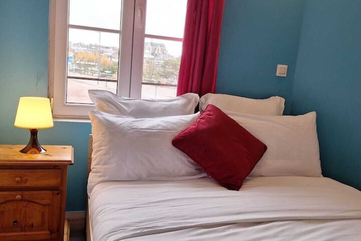 Room 40 of 158