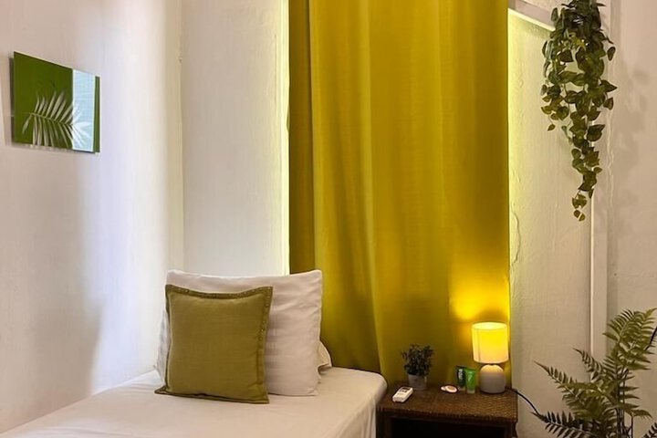 Room 17 of 49
