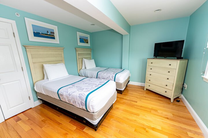 Room 10 of 49