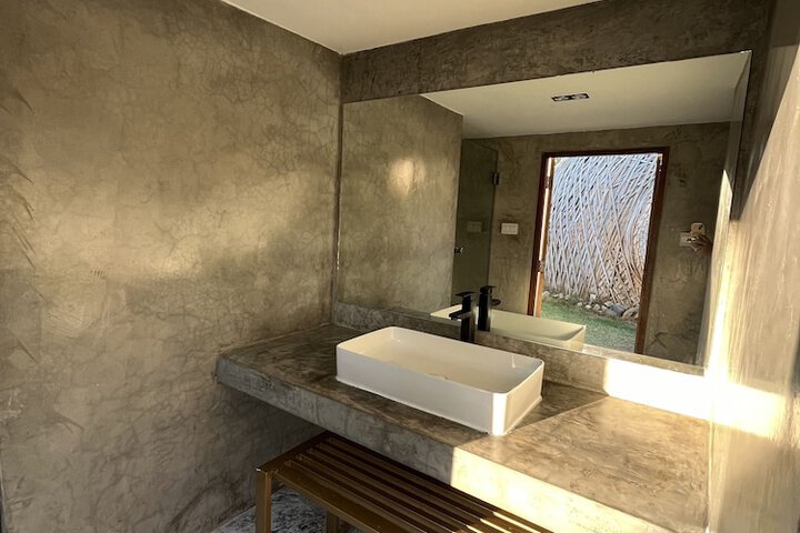 Room 10 of 35