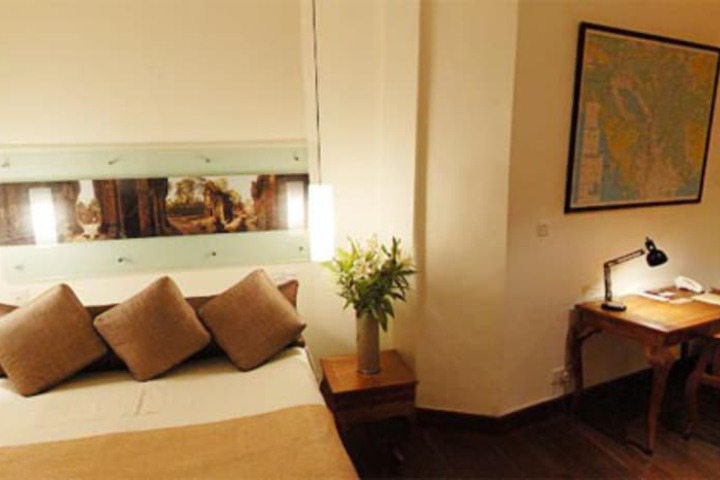 Room 4 of 35