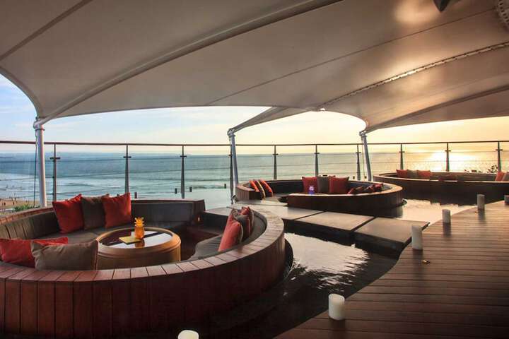 Sundeck 51 of 54