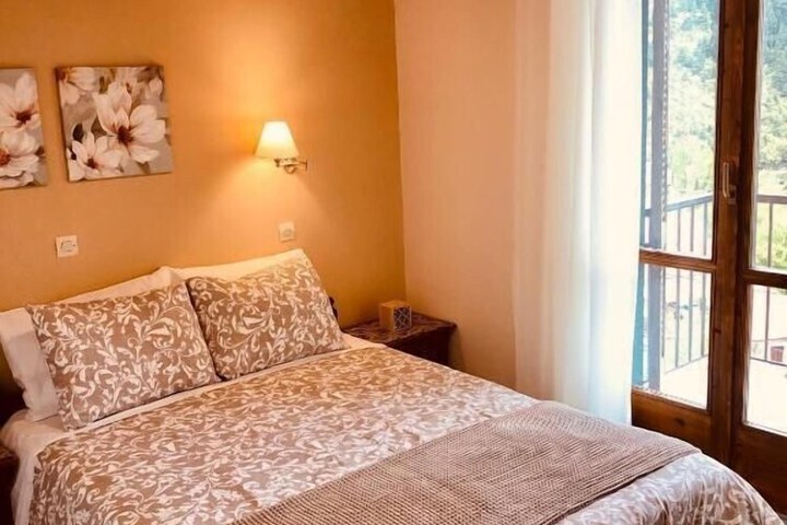 Room 6 of 31