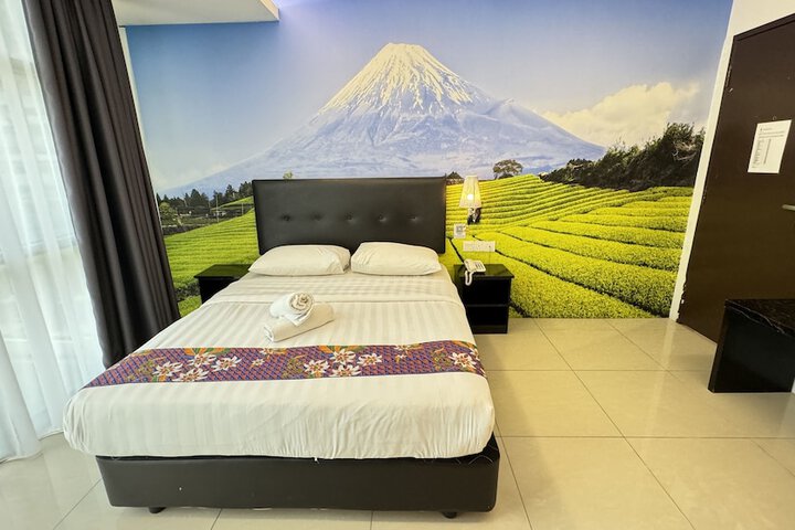 Room 18 of 40