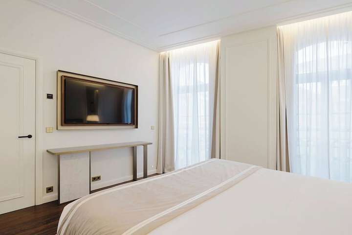 Room 30 of 150