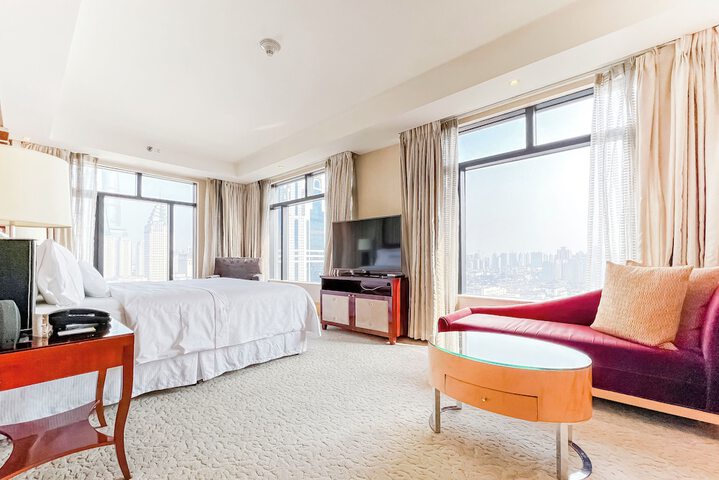 Room 35 of 132