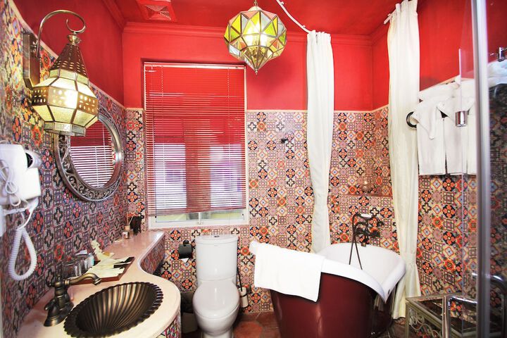 Room 18 of 29